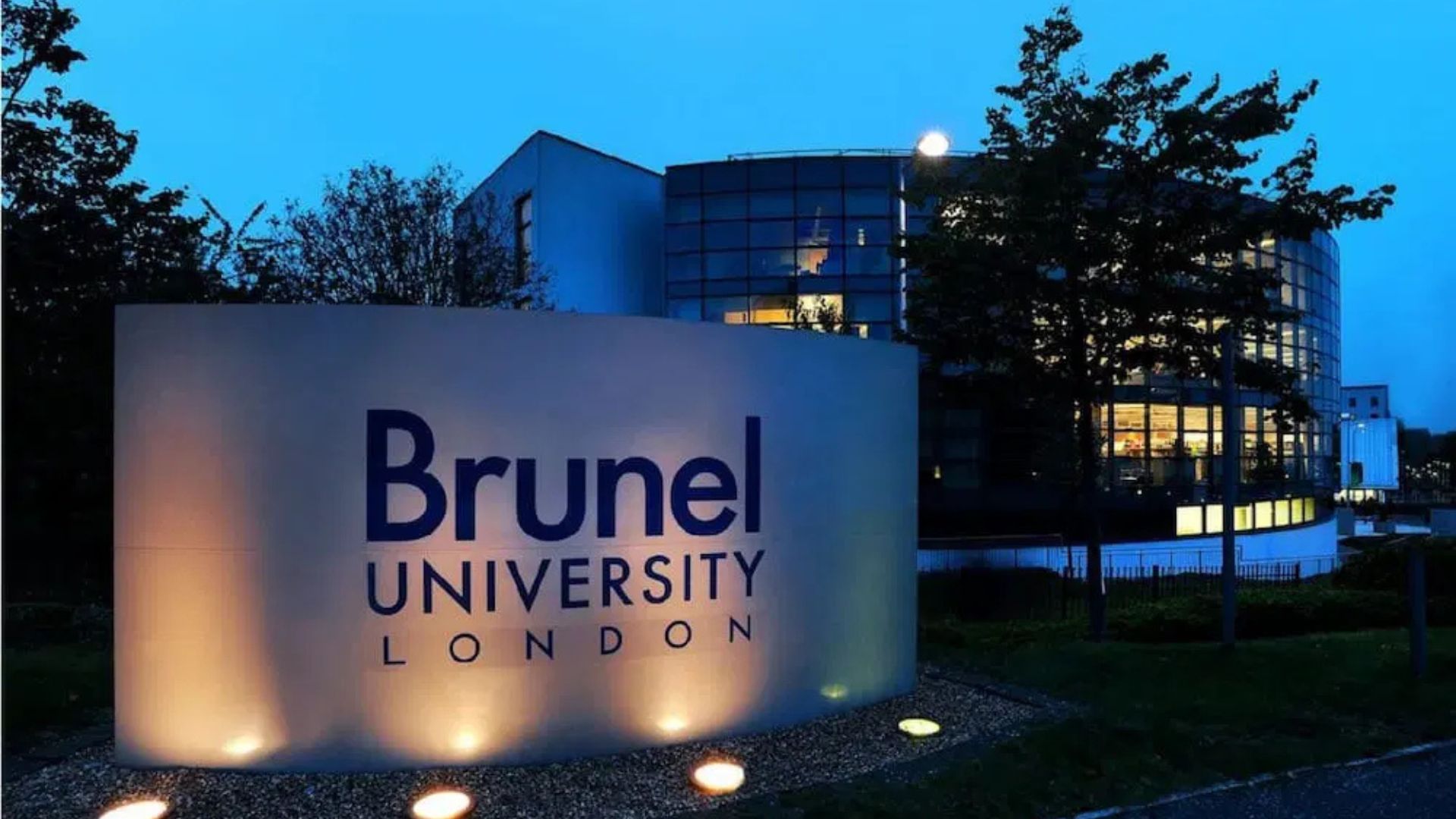 Universidad de Londres patrocina curso sobre Infraestructura.